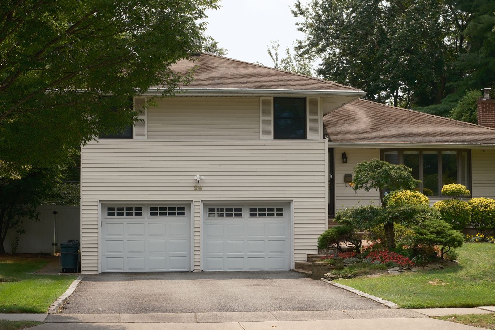 Garage Doors: The Hurricane Weak Point Most Homes Still Have